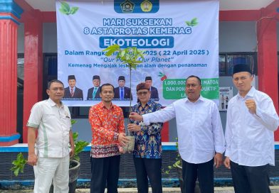 MAN 1 Garut Sukseskan Penanaman 1juta Pohon Matoa dilingkungan Madrasah